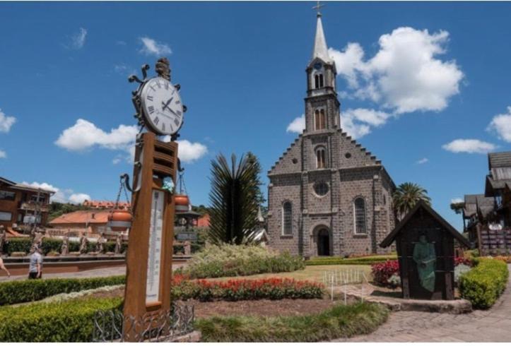 Suite Em Gramado, Proxima A Avenida Das Hortencias Exterior foto